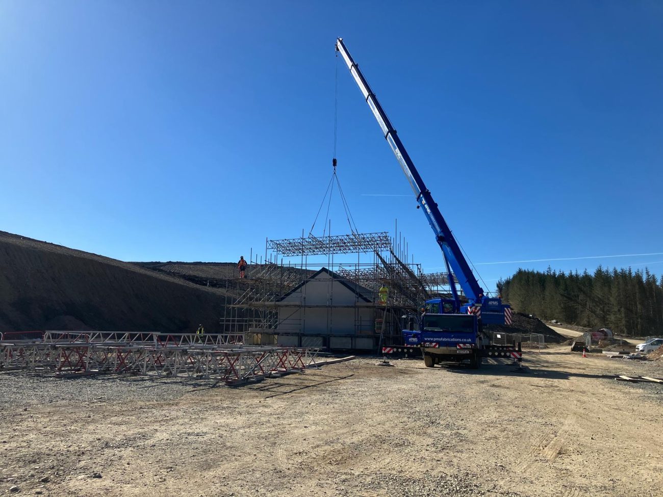 Whitelaw Brae windfarm substation crane works,